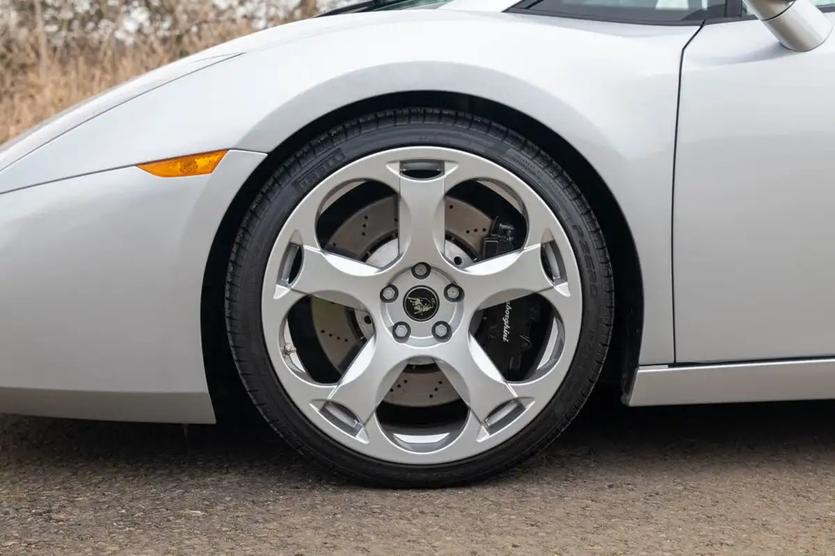 2004-lamborghini-gallardo-50-big-7
