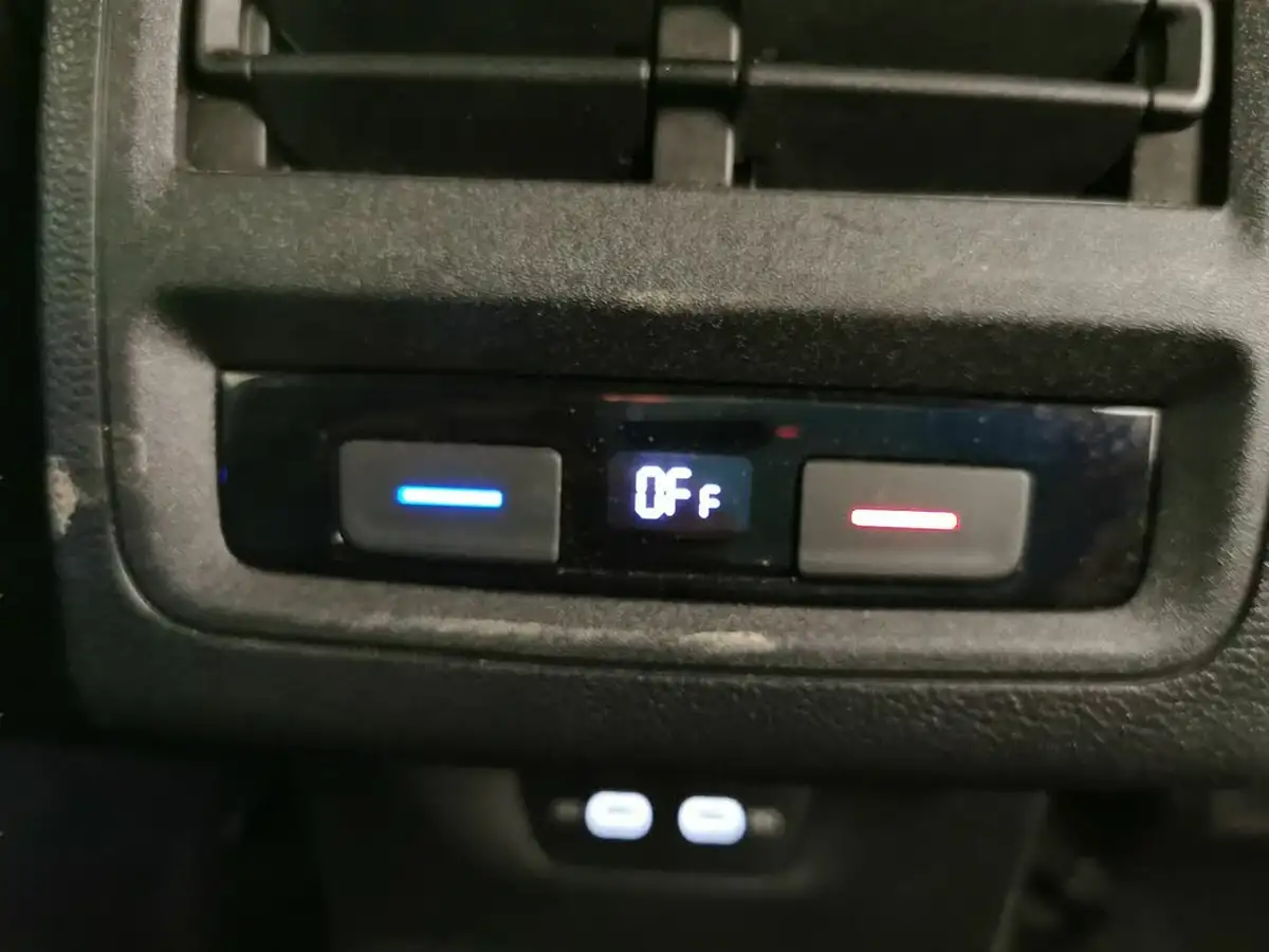 2021-volkswagen-golf-20-tsi-gti-dsg-big-15