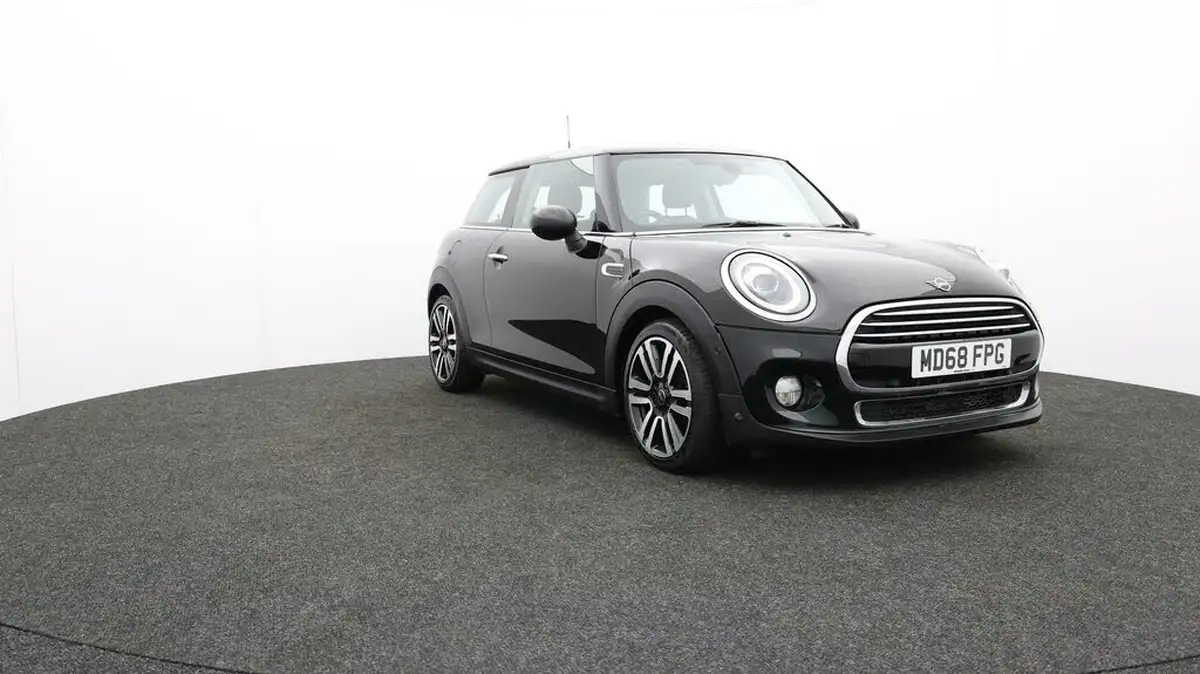 2019-mini-cooper-15-cooper-exclusive-134bhp-ss-hatchback-3d-auto-big-22