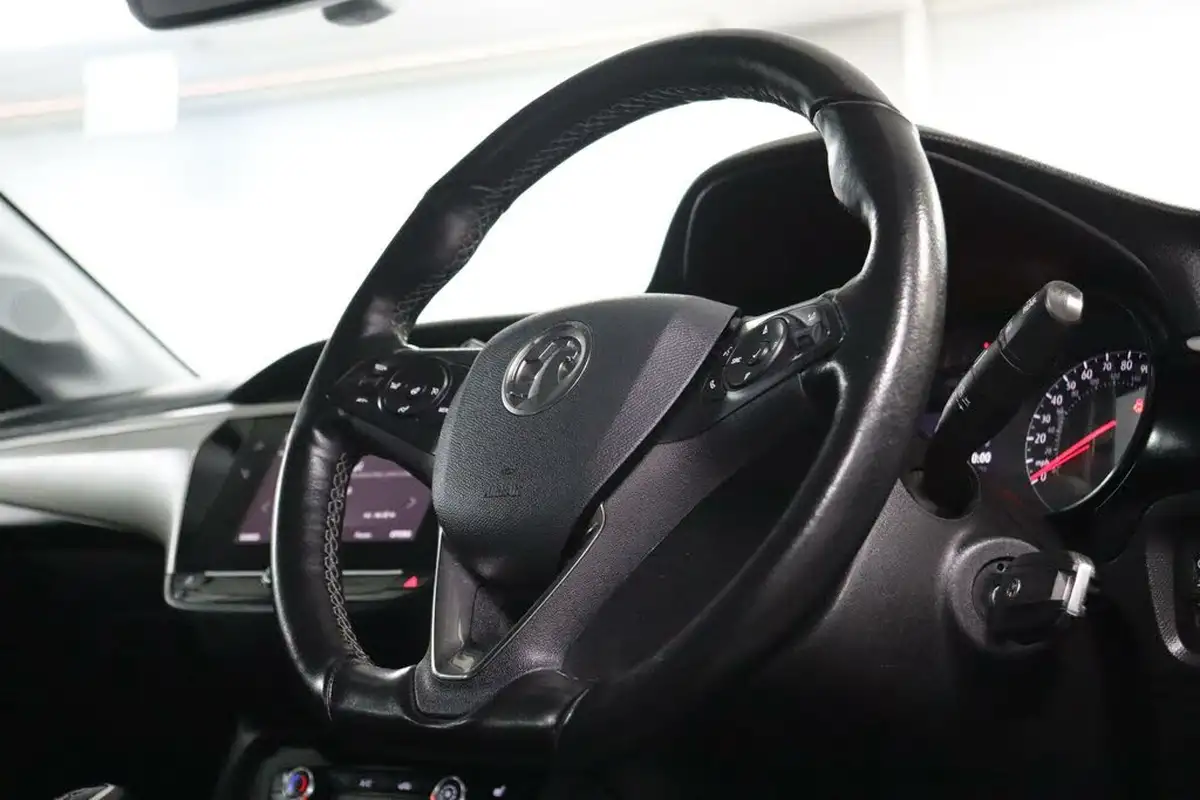 2021-vauxhall-corsa-12i-se-premium-big-11