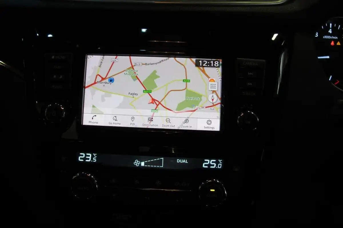 2019-nissan-qashqai-13-dig-t-acenta-premium-160ps-dct-big-28