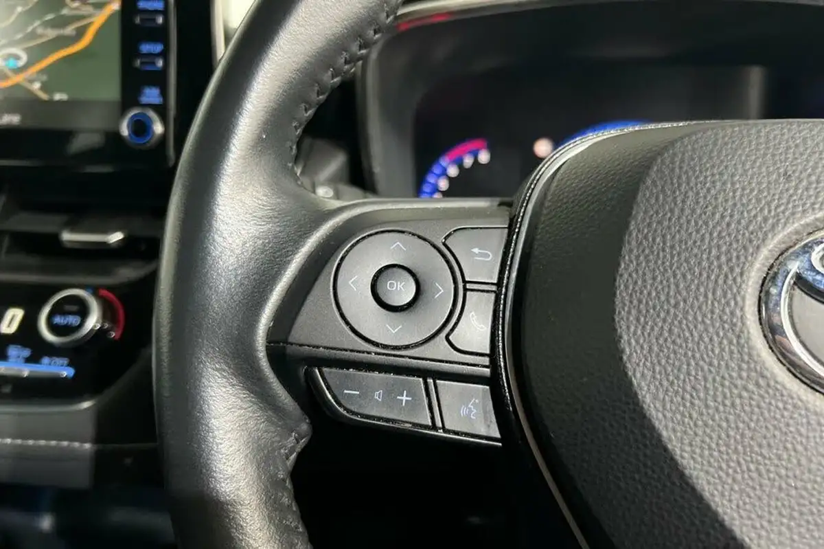 2021-toyota-corolla-20-vvt-i-design-spare-wheel-touring-sports-big-24