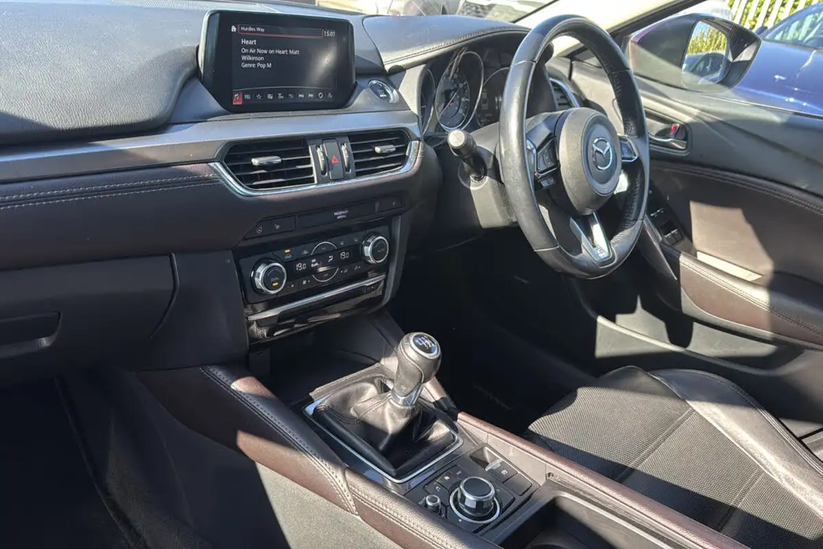 2017-mazda-mazda6-22td-sport-nav-150ps-saloon-4d-big-10