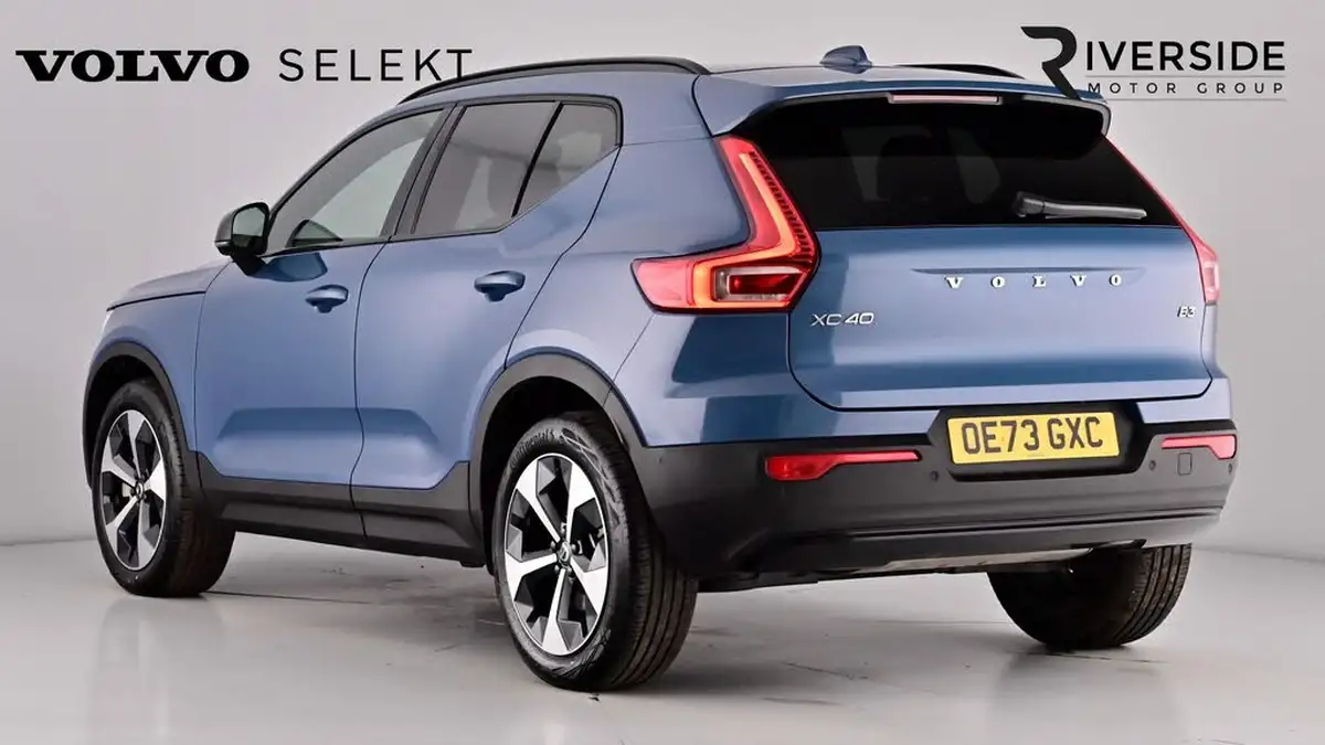 2023-volvo-xc40-20-b3-plus-big-1