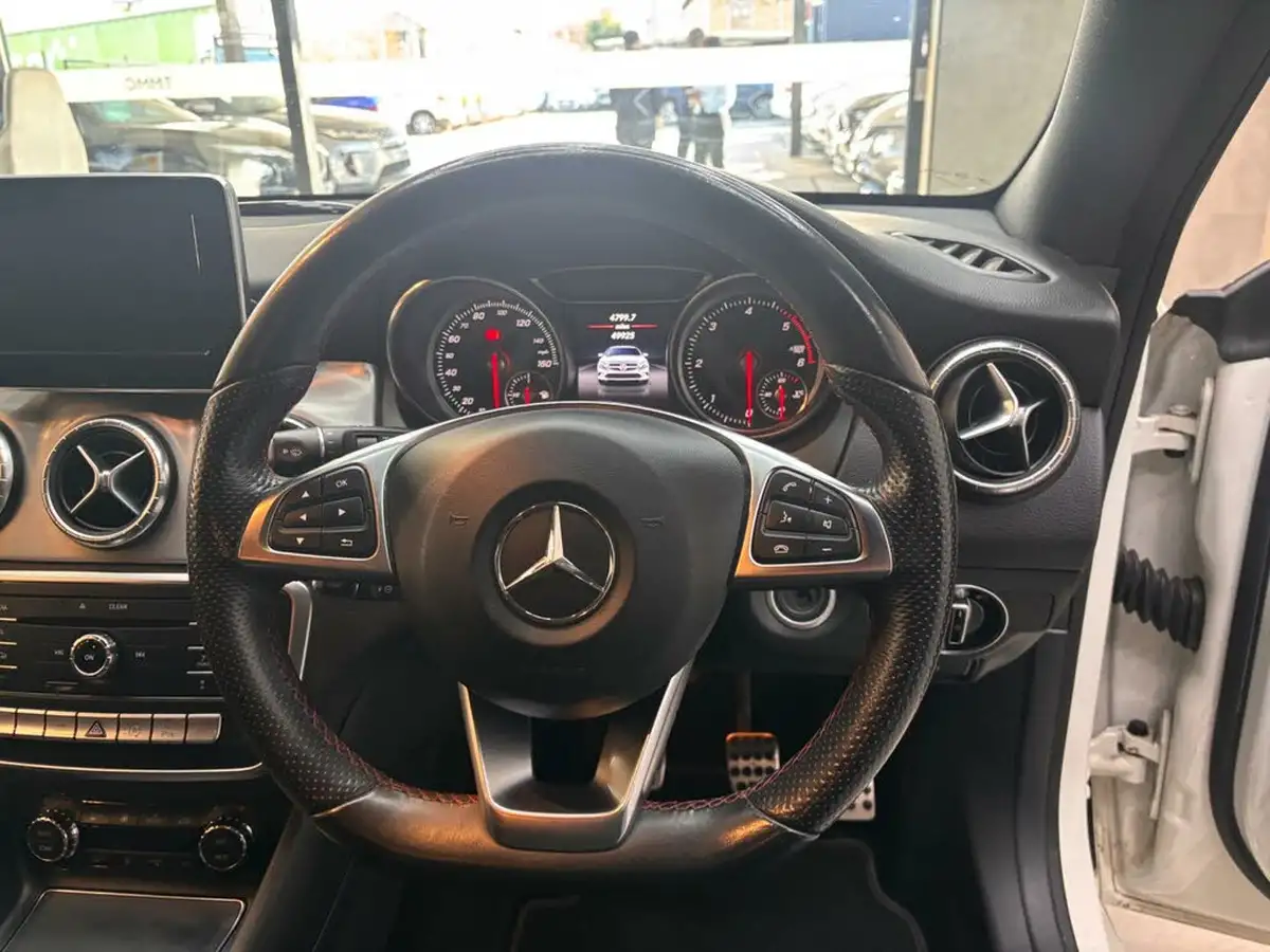 2017-mercedes-benz-cla-21d-cla-200-amg-line-shooting-brake-5d-big-34