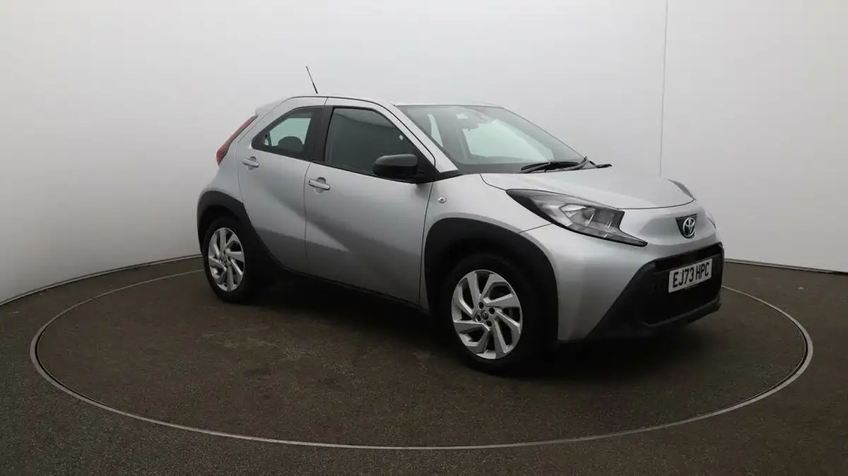 2023-toyota-aygo-x-10-vvt-i-pure-big-1