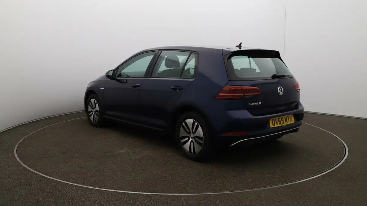 2019-volkswagen-golf-e-e-golf-big-61