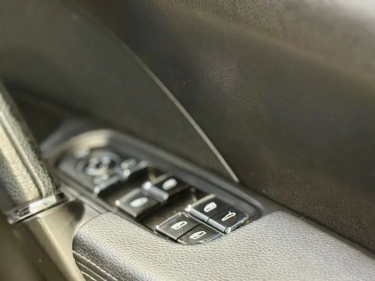 2014-porsche-cayenne-30td-platinum-edition-big-19
