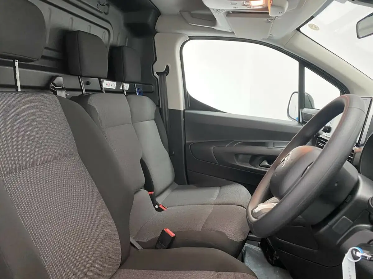2023-citroen-berlingo-15-bluehdi-1000-driver-edition-100pseu6d-big-19