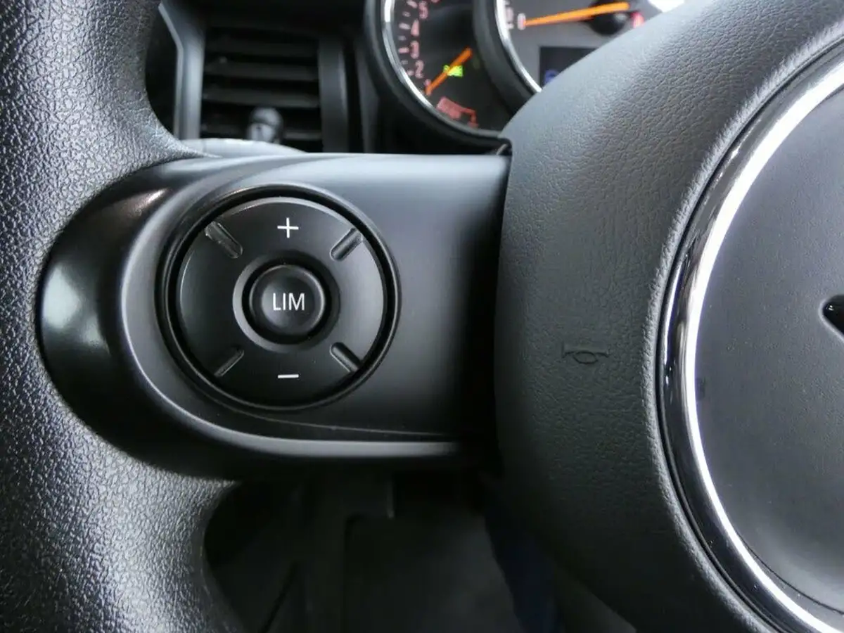 2021-mini-cooper-15-one-classic-series-ii-5d-auto-big-13