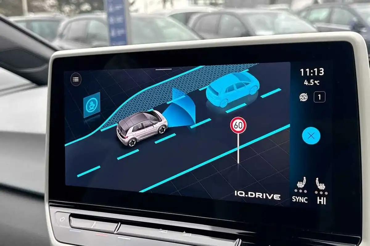 2020-volkswagen-id3-e-first-edition-big-23