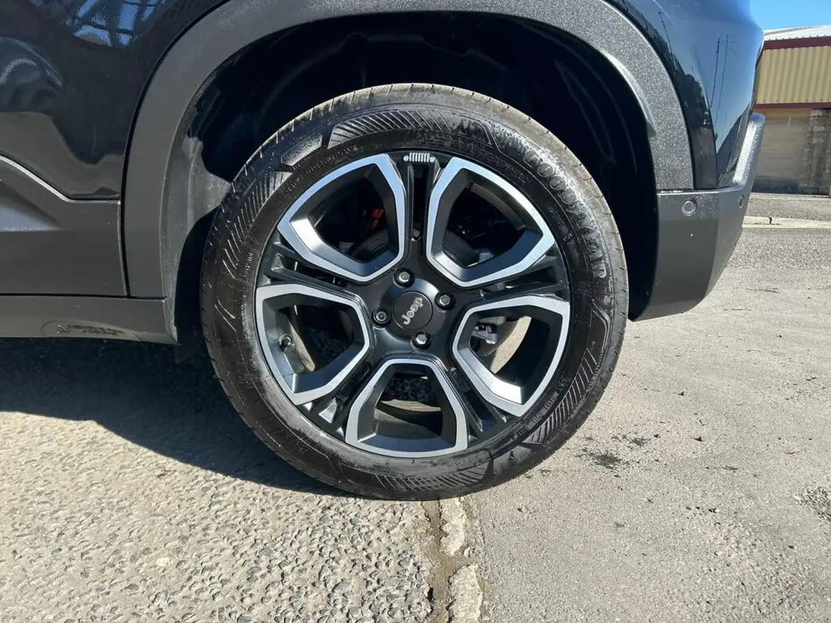 2024-jeep-avenger-e-summit-big-6