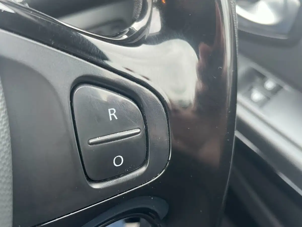 2015-renault-clio-09-dynamique-big-16