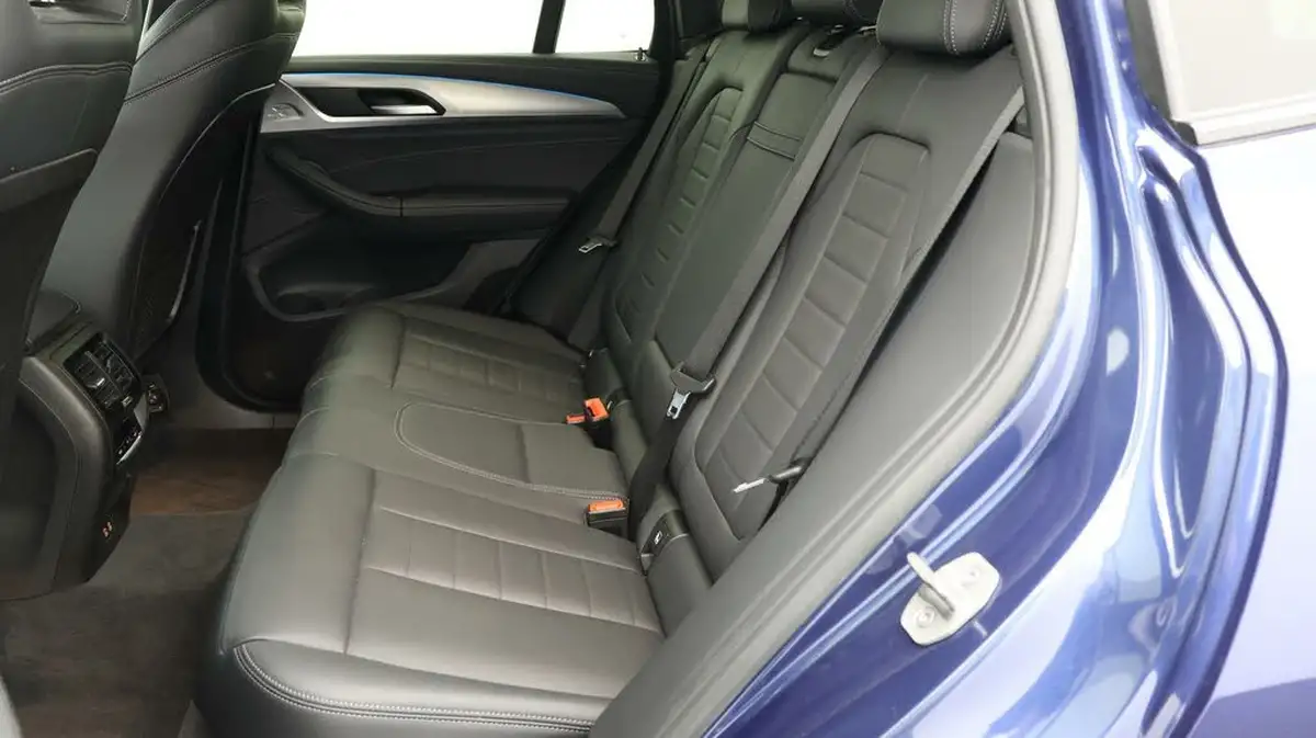 2021-bmw-ix3-e-premier-edition-big-15