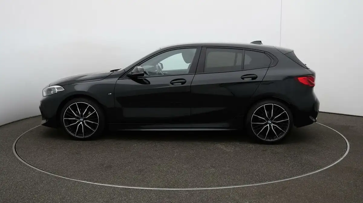 2022-bmw-1-series-15-118i-m-sport-lcp-dct-big-56