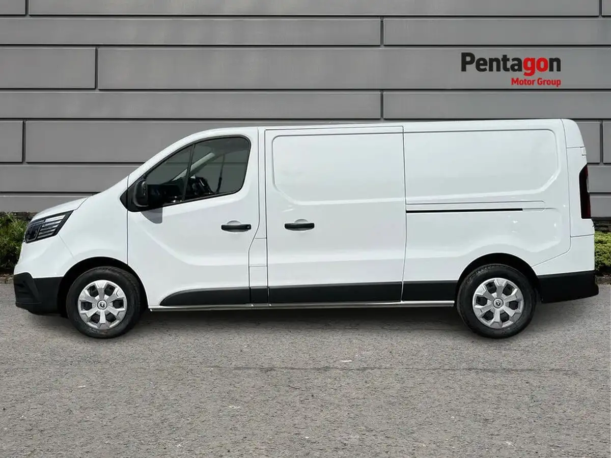2024-renault-trafic-20dci-ll30-130-advance-panel-big-11