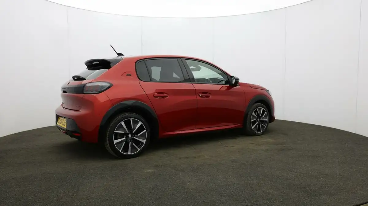 2021-peugeot-208-e-gt-premium-big-50