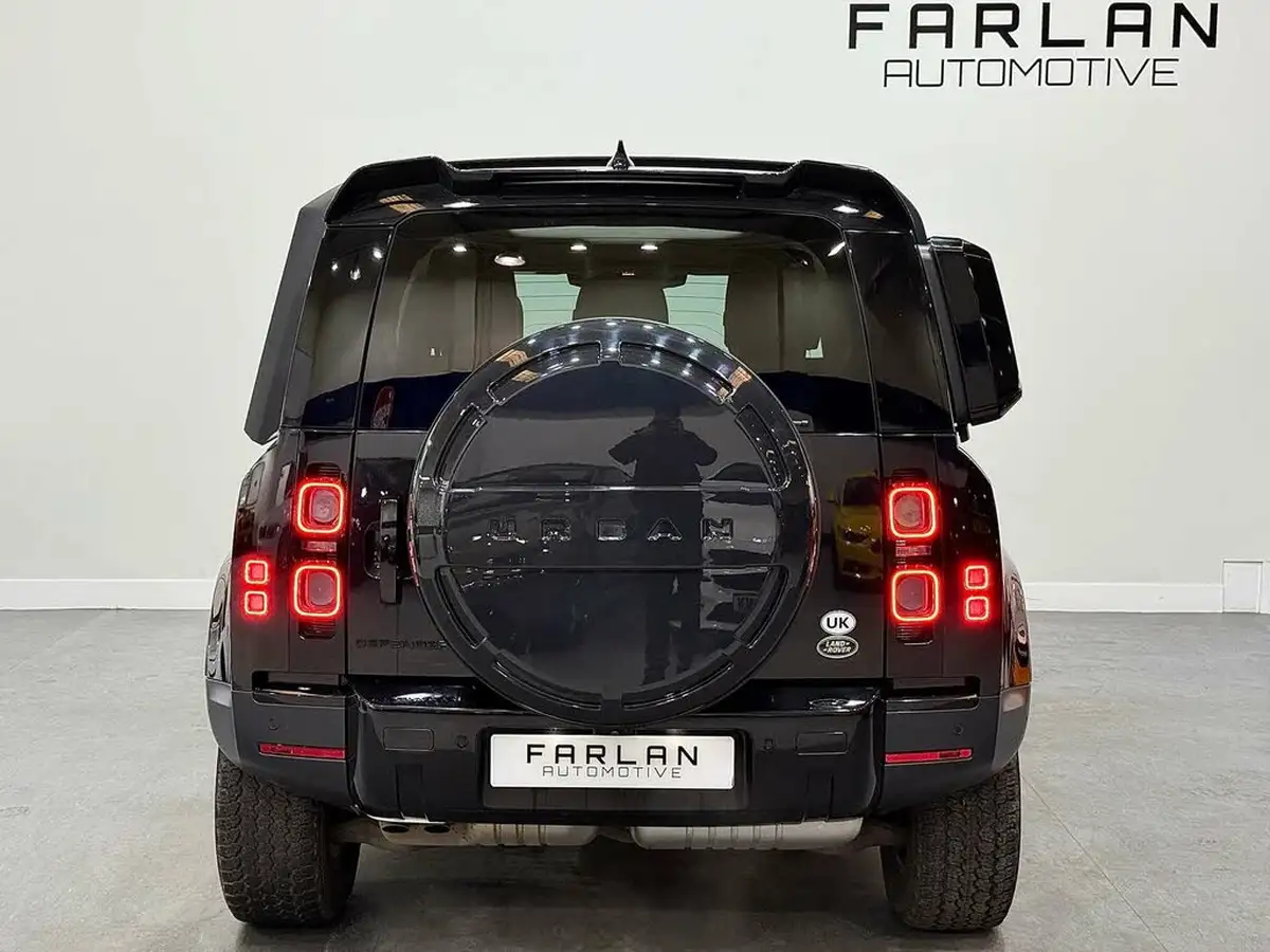 2022-land-rover-90-defender-30-d250-hse-big-24