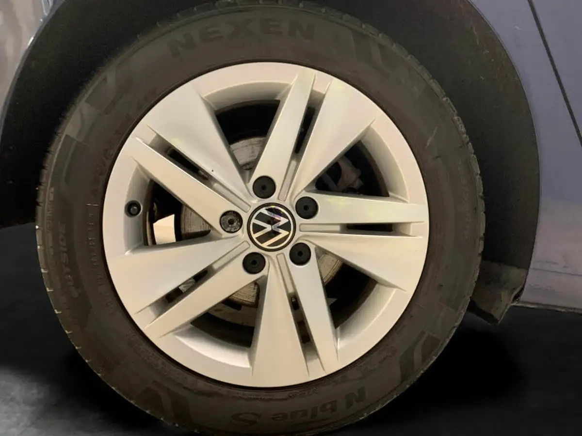 2021-volkswagen-golf-15-tsi-life-130ps-hatchback-big-21