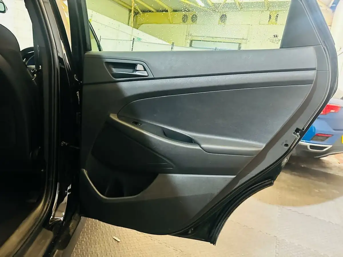 2018-hyundai-tucson-16-t-gdi-go-se-big-37