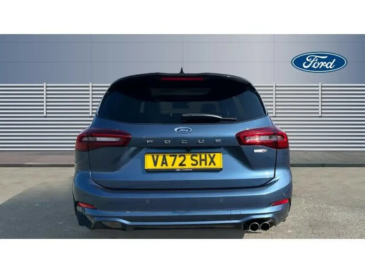 2022-ford-focus-10t-st-line-vignale-155ps-hybrid-mhev-estate-big-5