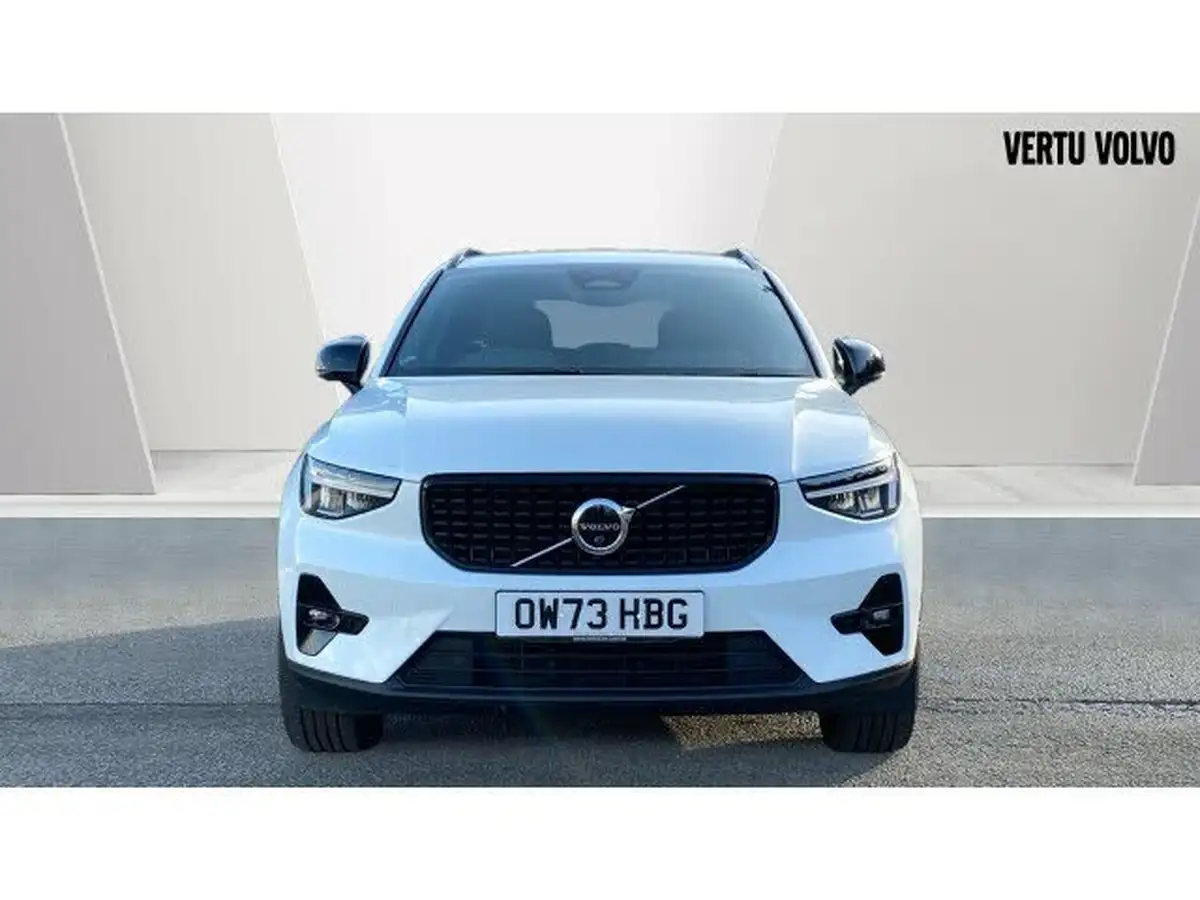2023-volvo-xc40-20-b3-plus-big-11