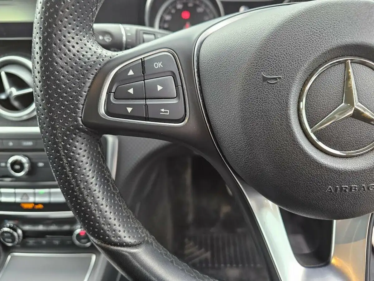 2017-mercedes-benz-a-class-21d-a200d-sport-executivess-7g-dct-big-13