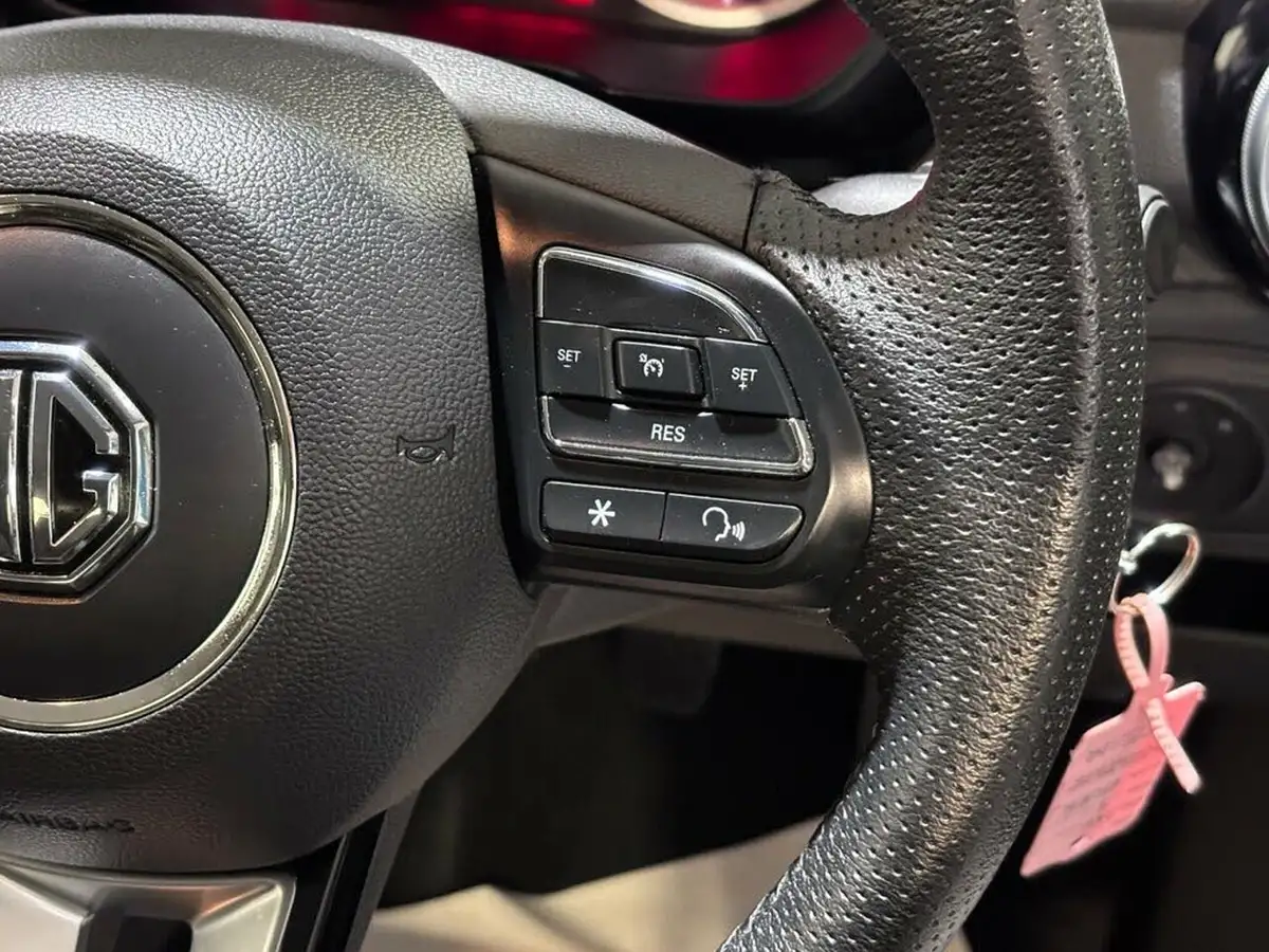 2023-mg-mg3-15-vti-tech-exclusive-nav-big-21
