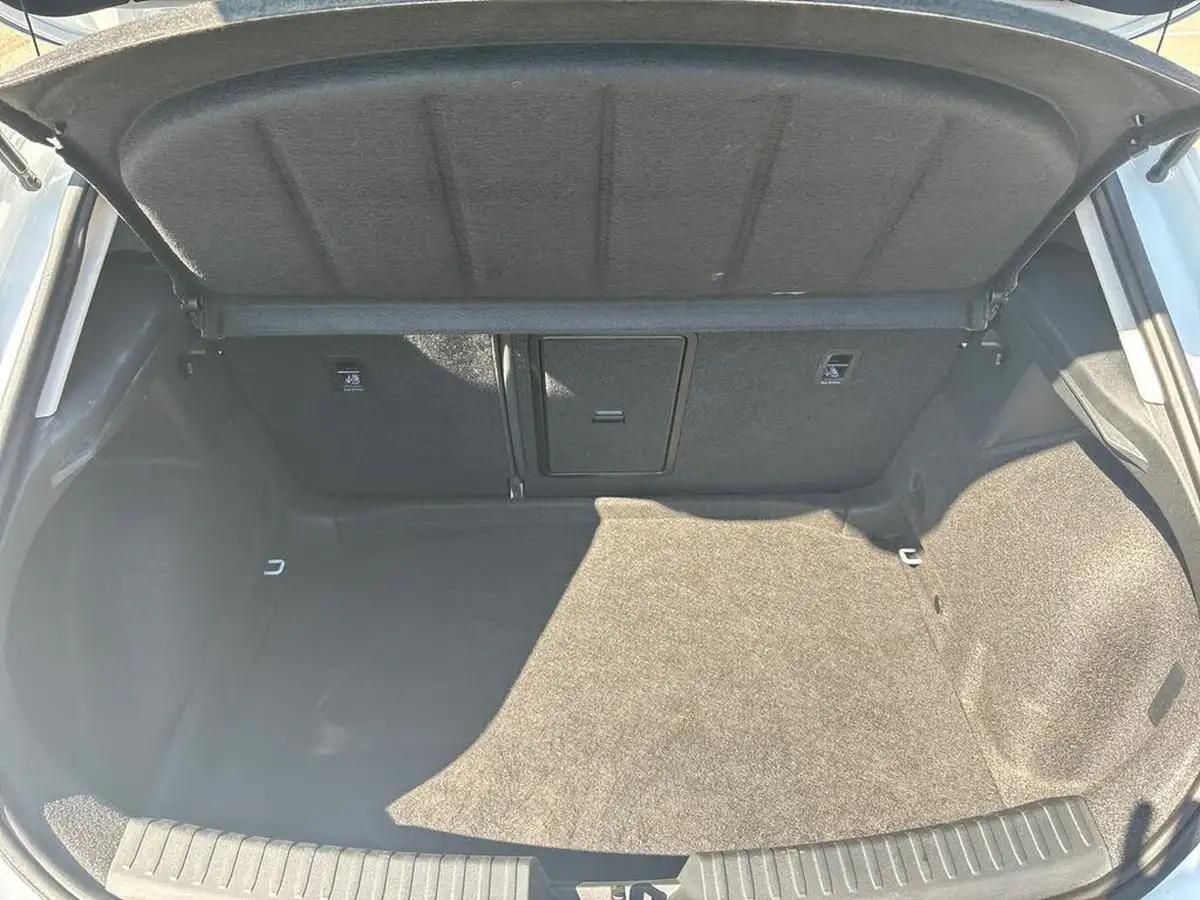 2024-seat-leon-15-etsi-fr-150ps-hatchback-big-19