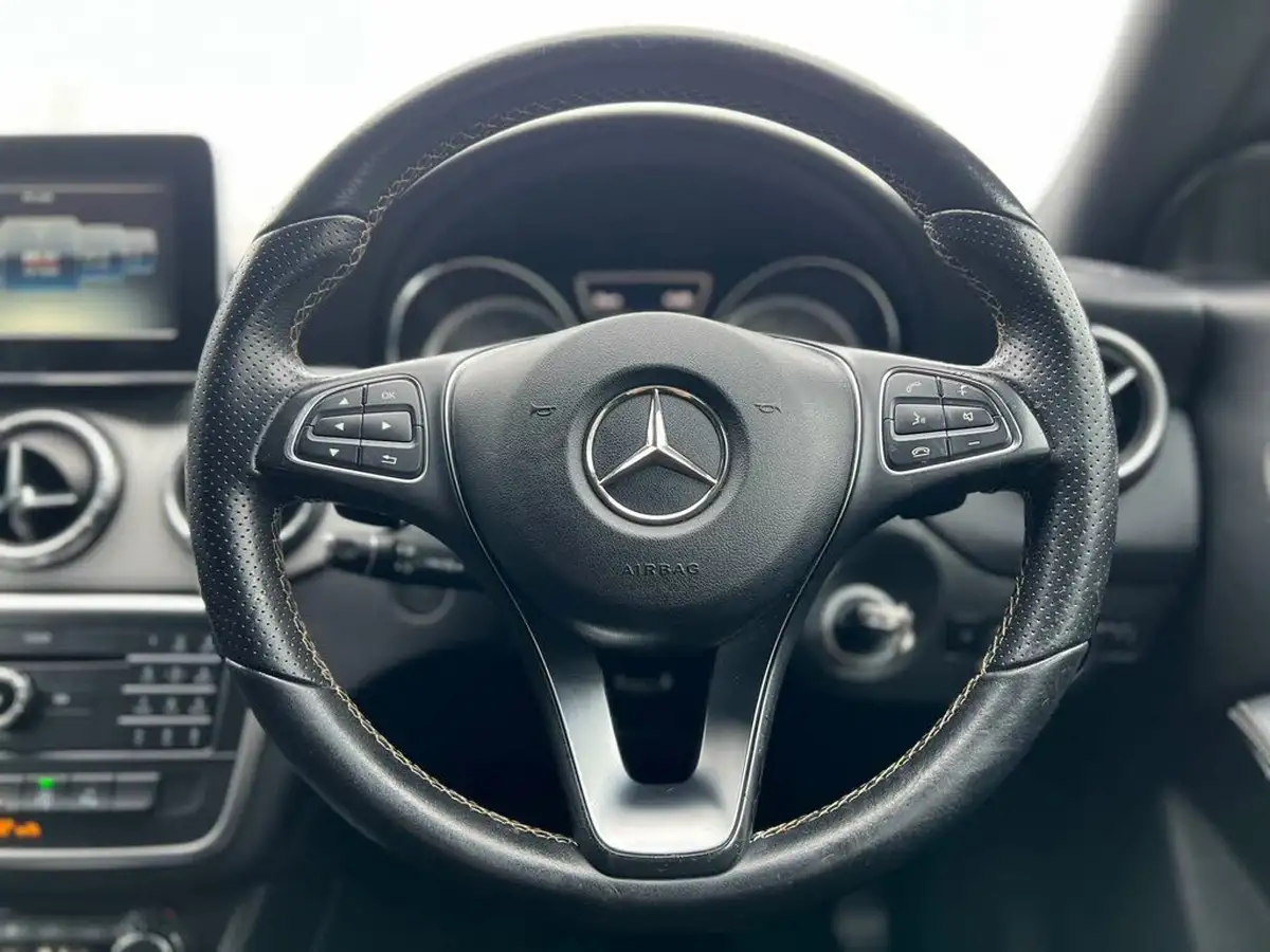 2016-mercedes-benz-cla-21d-cla-220-sport-ss-coupe-4d-big-43