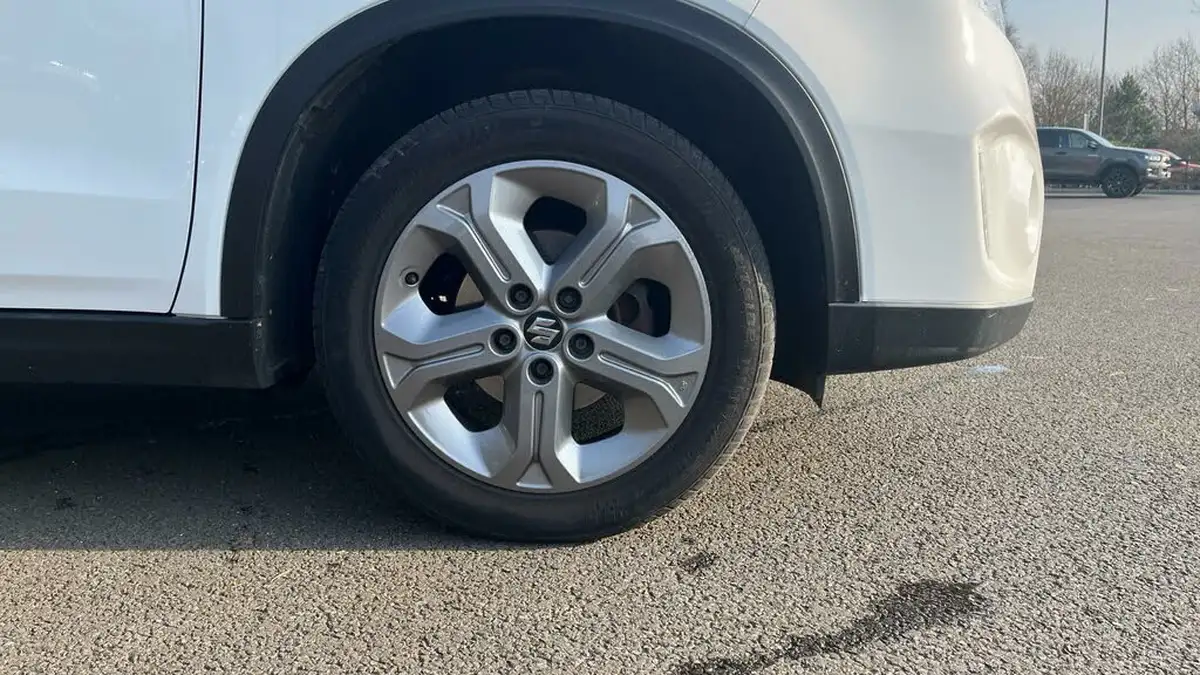 2017-suzuki-vitara-16-sz-t-big-17