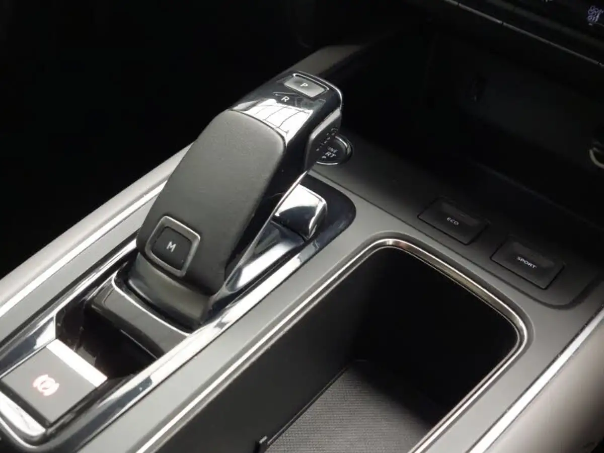 2021-citroen-c5-aircross-12-puretech-shine-eat8-big-16
