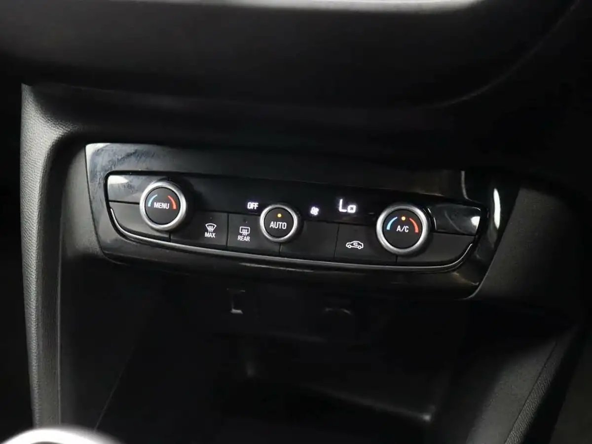2022-vauxhall-corsa-12-turbo-gs-line-100ps-big-18
