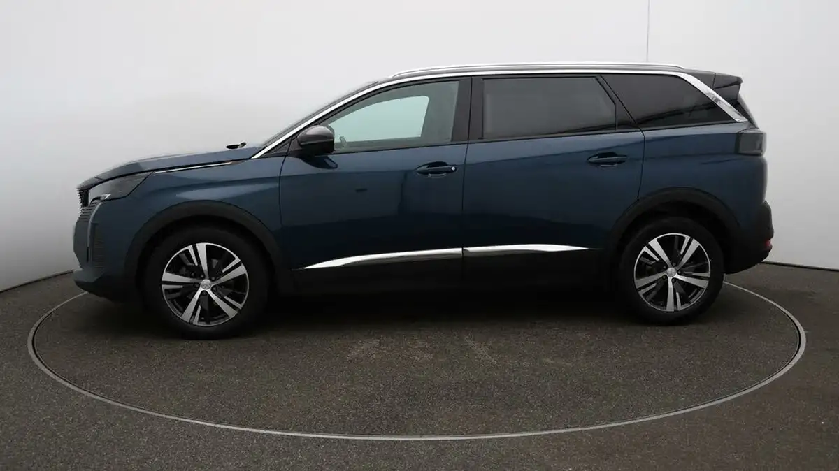 2023-peugeot-5008-suv-15-bluehdi-allure-130ps-eat8-big-4
