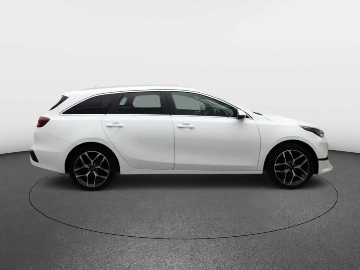 2022-kia-ceed-15-t-gdi-3-sportswagon-big-5