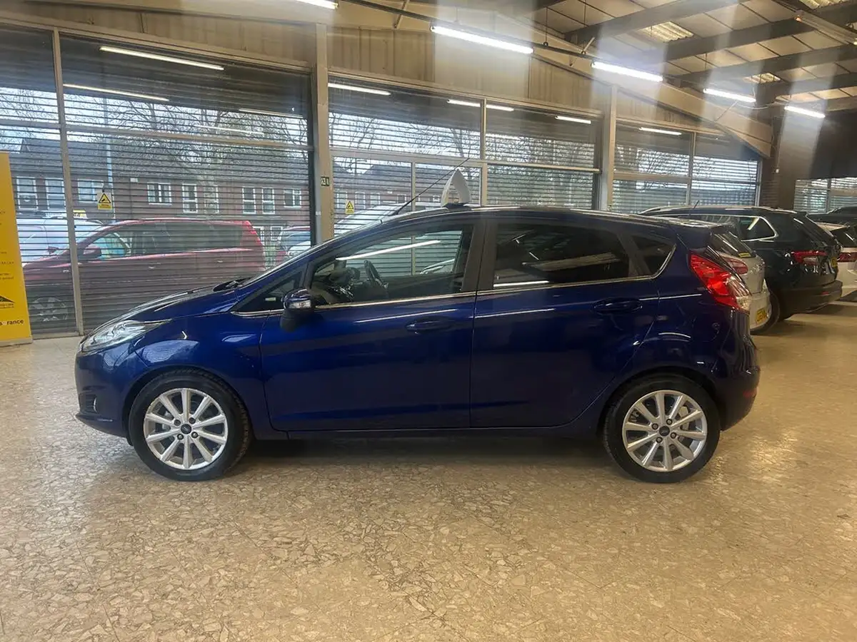 2016-ford-fiesta-10t-titanium-100ps-ecoboost-ss-5d-big-3