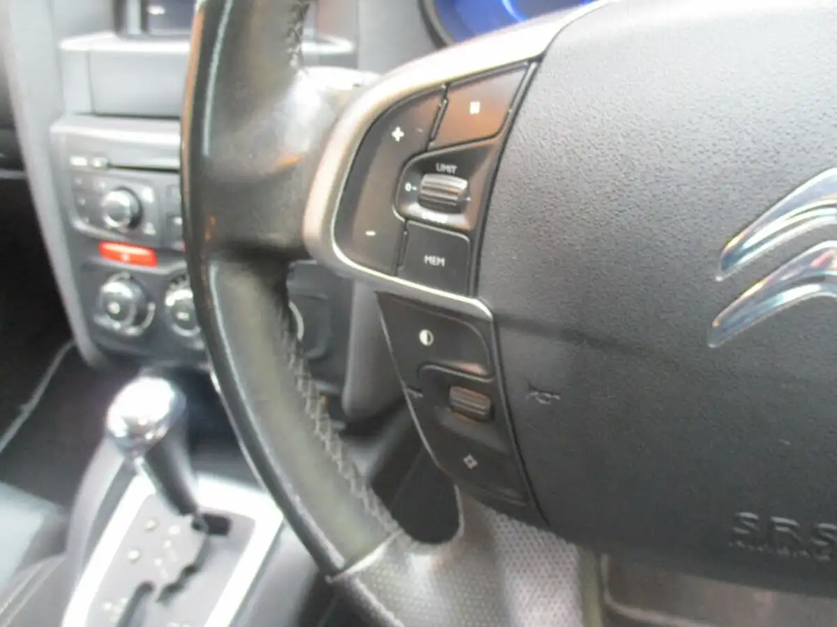 2012-citroen-c4-16-vtr-auto-big-33