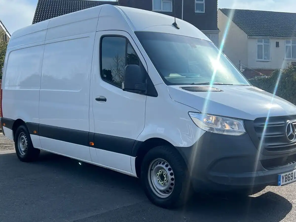 2019-mercedes-benz-sprinter-21cdi-314-l2h1-143pseu6c-panel-van-fwd-big-1