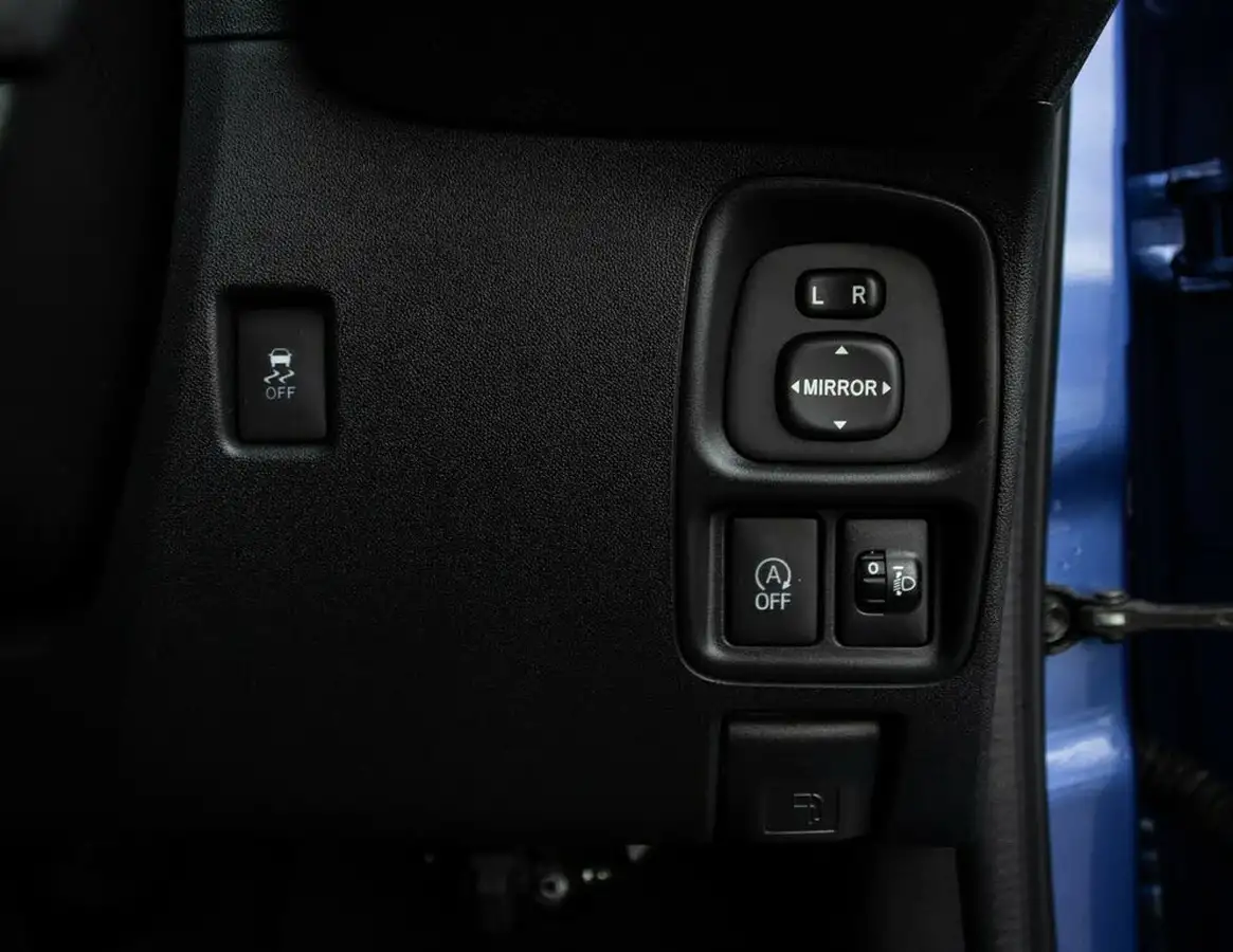 2021-citroen-c1-10-vti-shine-5d-big-17
