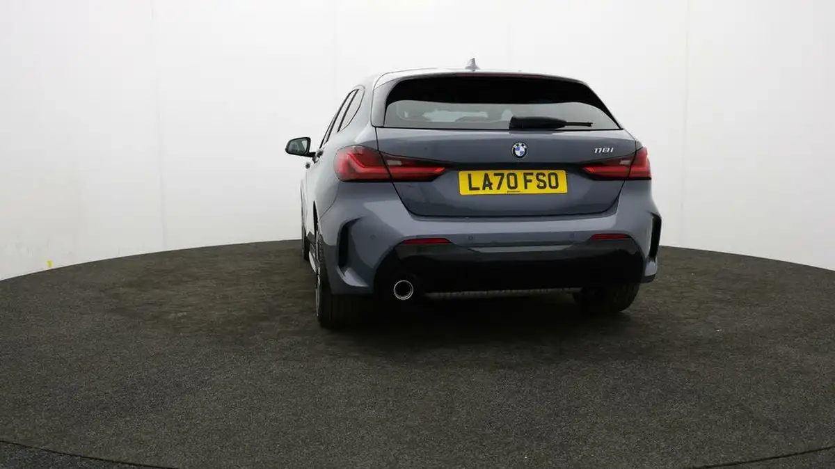 2021-bmw-1-series-15-118i-m-sport-big-23