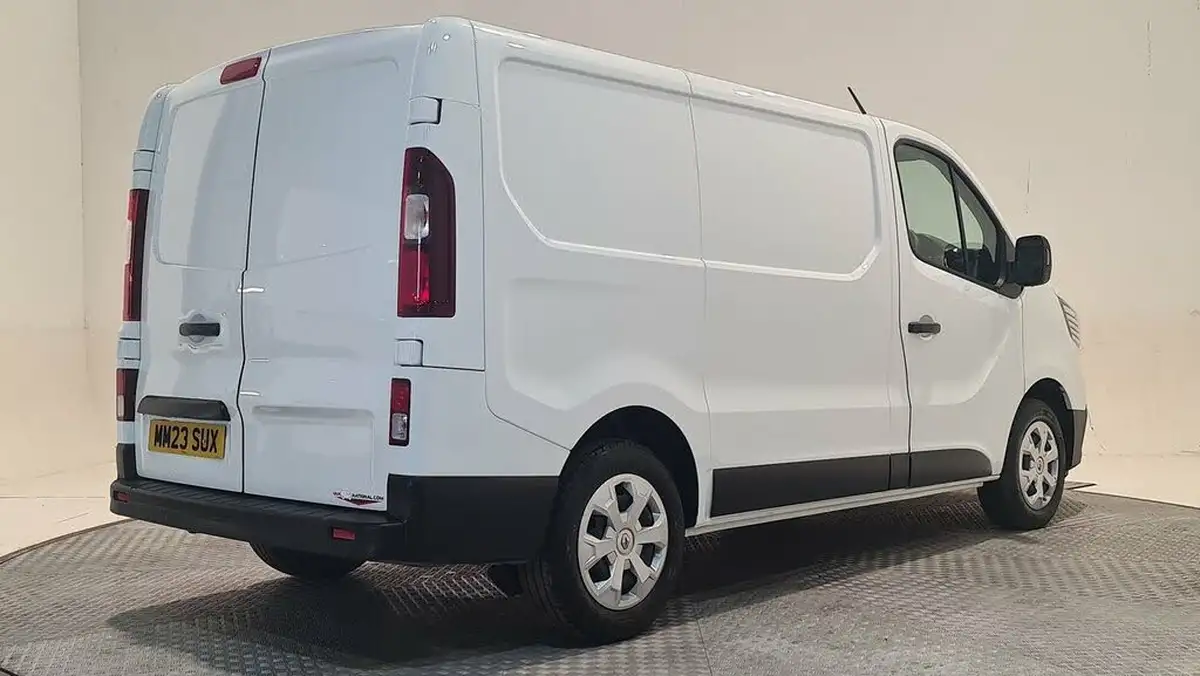 2023-renault-trafic-20dci-sl28-130-business-big-9