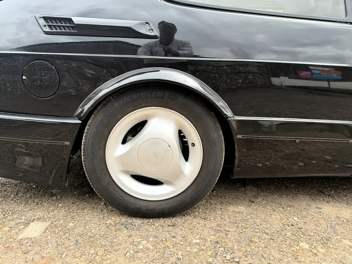 1991-saab-900-big-77