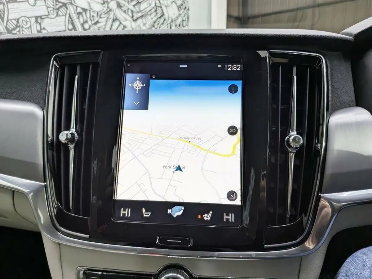 2020-volvo-s90-20td-d4-momentum-plus-big-13