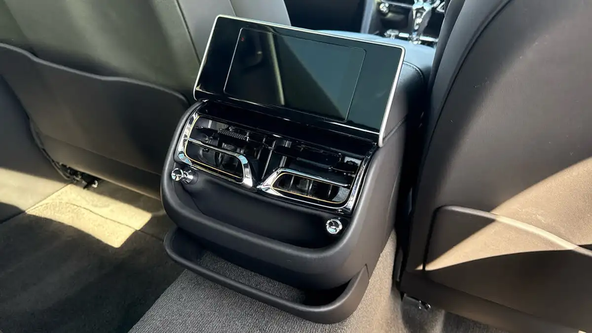 2020-bentley-flying-spur-60-w12-big-16