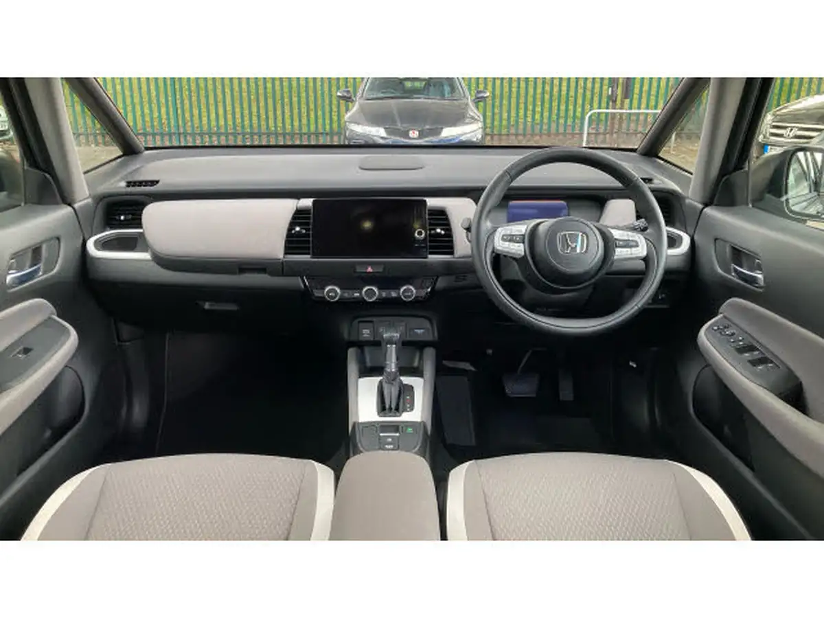 2023-honda-jazz-15-i-mmd-crosstar-ex-big-3