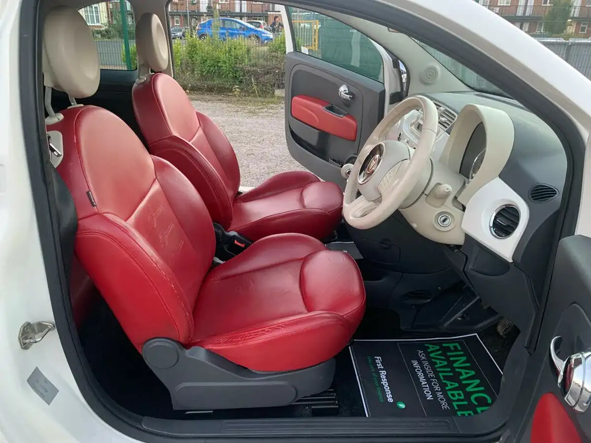 2010-fiat-500c-12-lounge-big-11