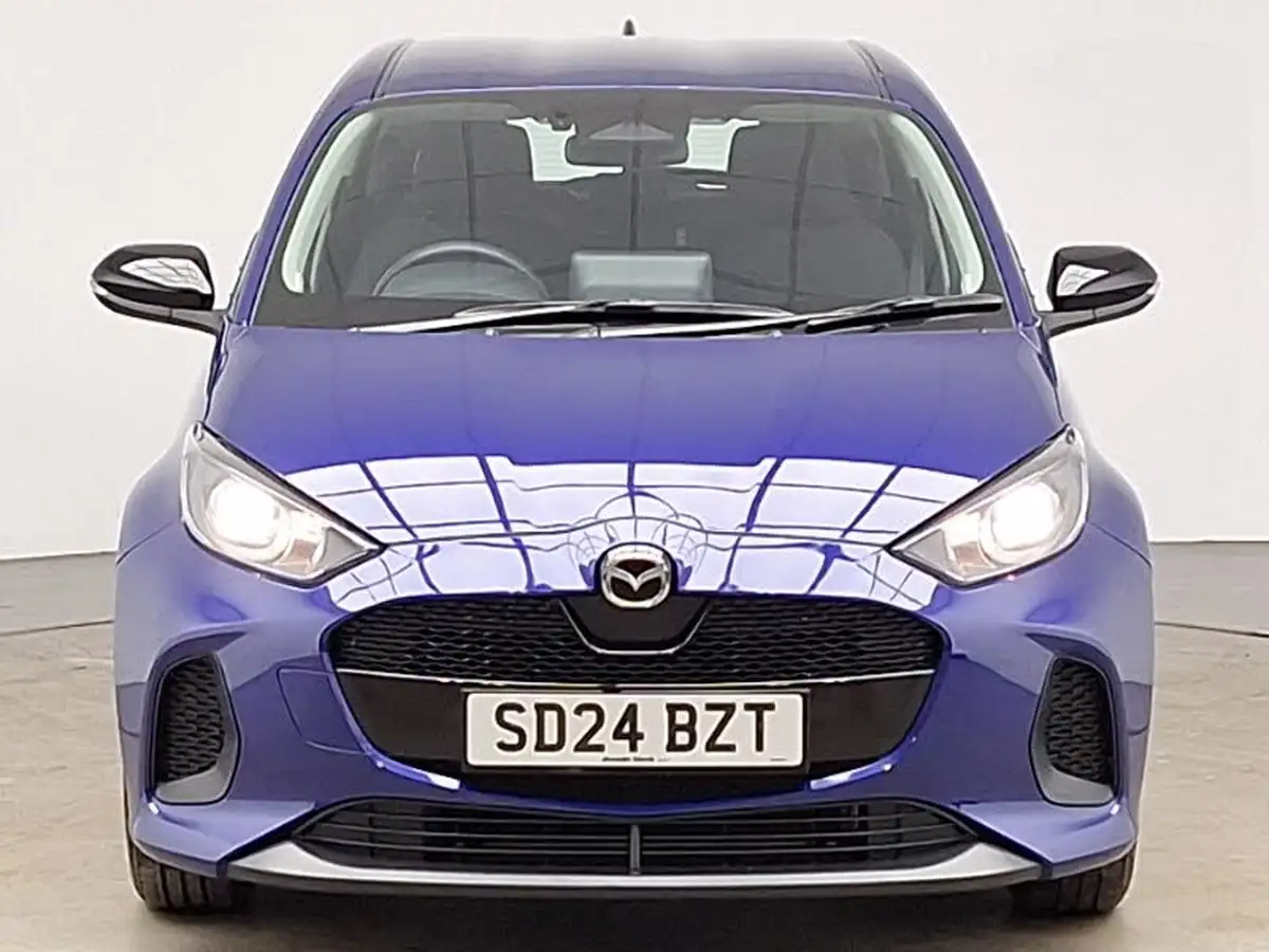 2024-mazda-mazda2-15-centre-line-big-11