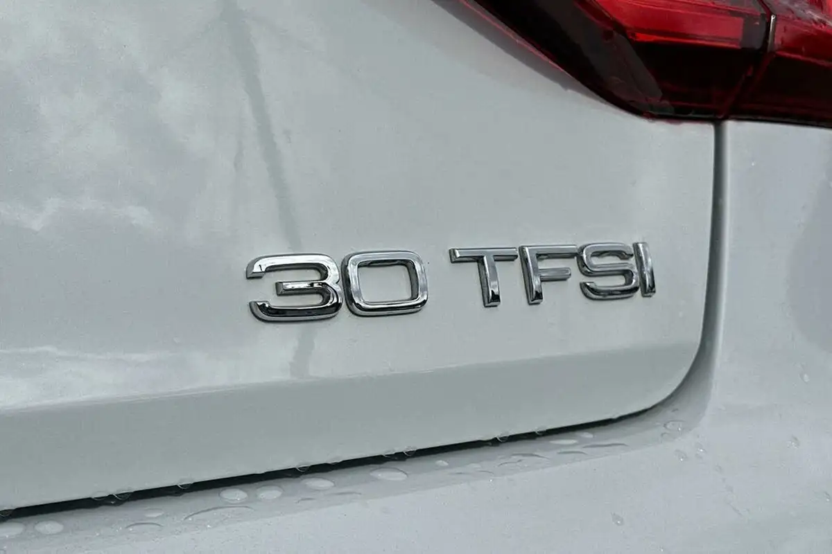 2022-audi-a1-10-30-tfsi-s-line-tronic-big-13