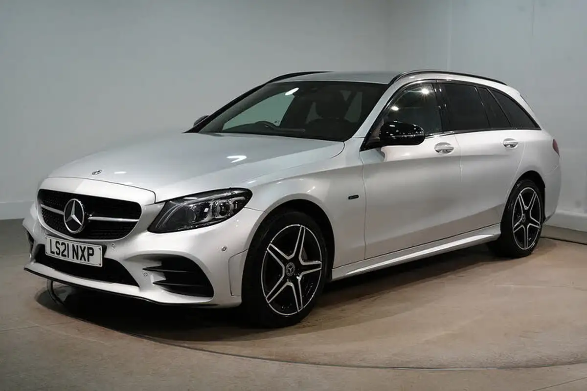 2021-mercedes-benz-c-class-20-c300e-amg-line-night-edition-premium-estate-5d-big-5