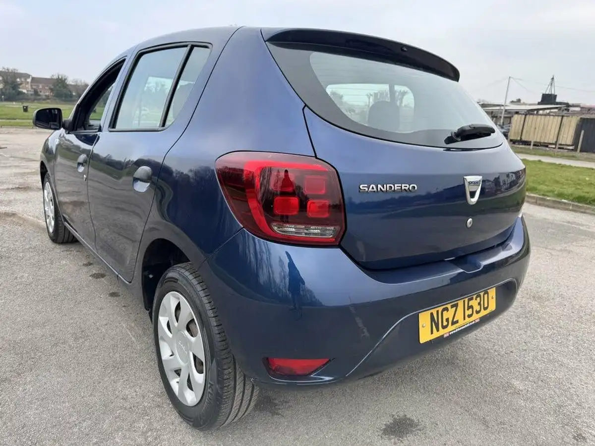 2019-dacia-sandero-10-sce-essential-big-25